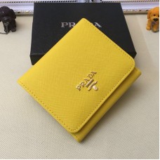 Prada peněženky 1M0176 ze saffiano kůže ve žluté barvě