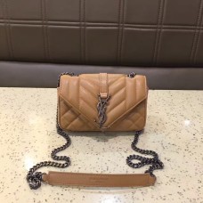 Malá kabelka přes rameno YSL Envelop 17 cm meruňková