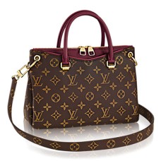 Kabelka Louis Vuitton Pallas BB M41825 s monogramem z plátna